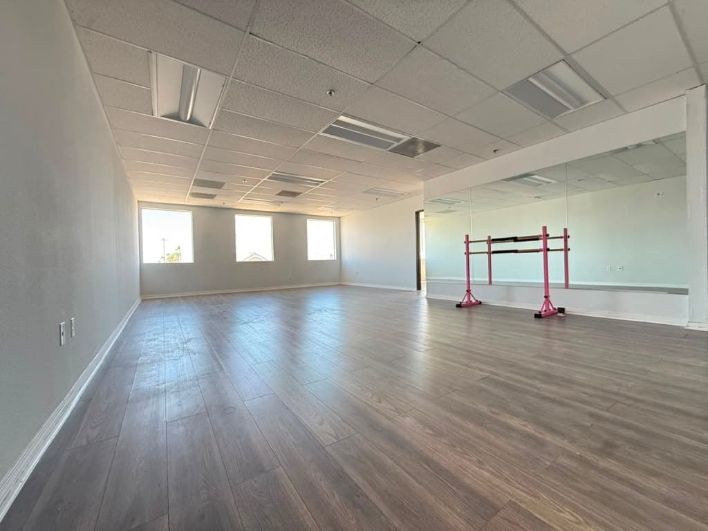 Fully Built Standard Office
